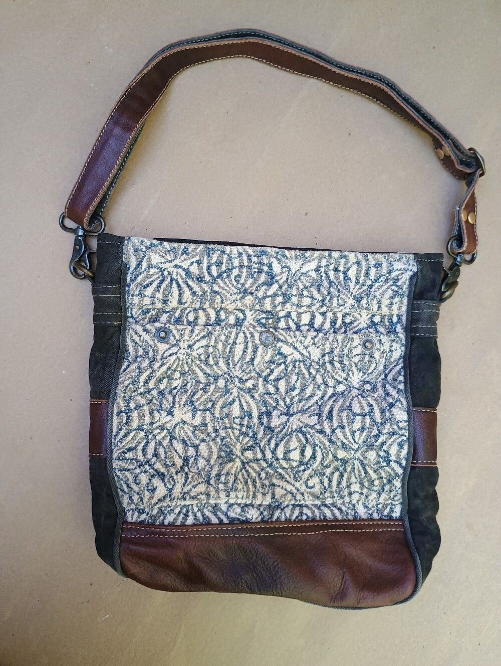 Boho MYRA Shoulder Crossbody Purse Leather & Rug Print Purse Bag